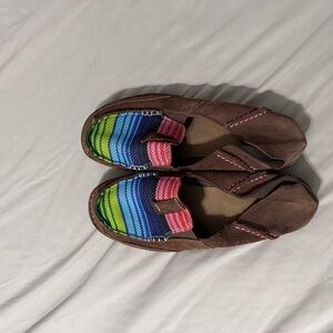 Ariat Cruisers size 7.5